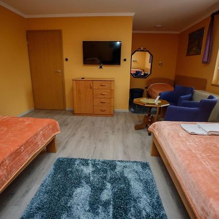 Guest House Mali Homtel Subotica Luaran gambar