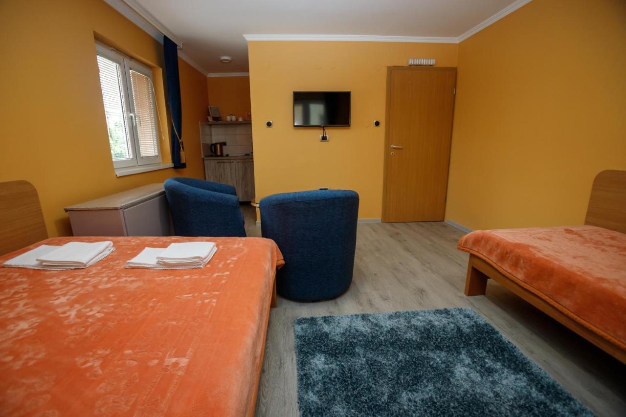 Guest House Mali Homtel Subotica Luaran gambar