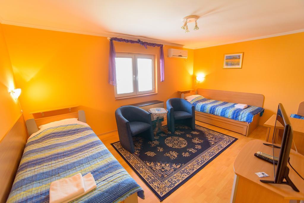 Guest House Mali Homtel Subotica Luaran gambar